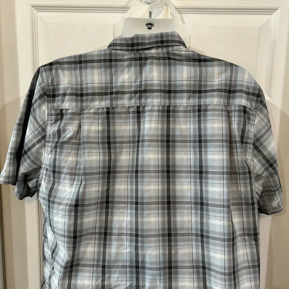 The North Face Mens XL Gray Plaid Short Sleeve Hiking Fishing Performance Shirt